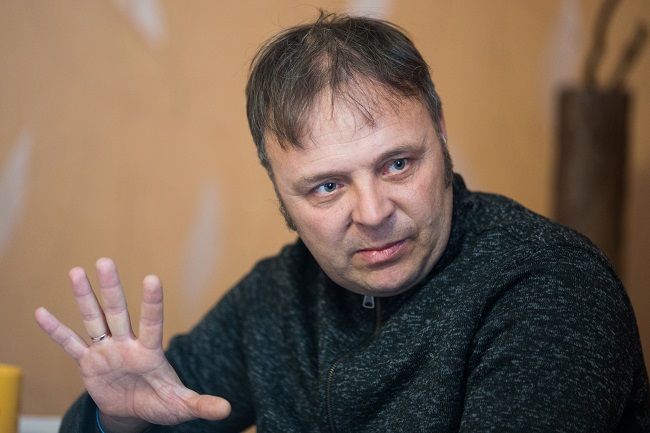 олонтер зі стажем Олег Горбачов